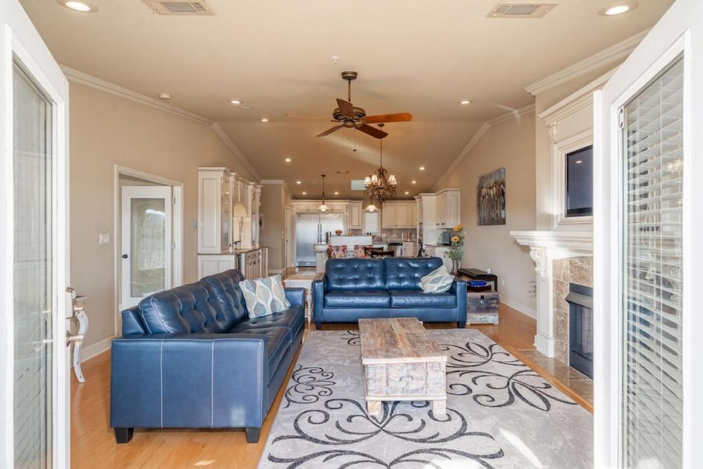 Views!! Luxury Condo W/Gourmet Kitchen, Breathtaking Views Lake Hamilton Exteriör bild